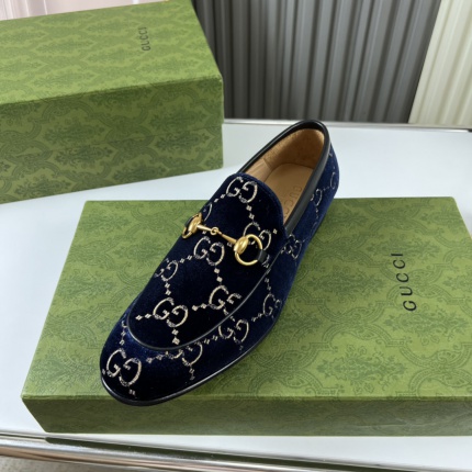 Gucci Dress Shoes For Men in 186635