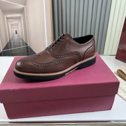 Ferragamo Dress Shoes For Men in 186649