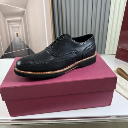 Ferragamo Dress Shoes For Men in 186650