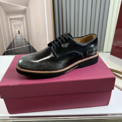 Ferragamo Dress Shoes For Men in 186651