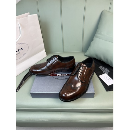 Prada Leather Dress Shoes For Men in 186655