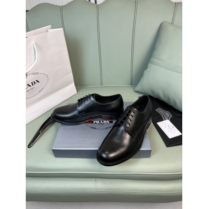 Prada Leather Dress Shoes For Men in 186662
