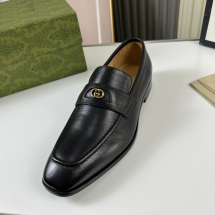 Gucci Dress Shoes For Men in 186672