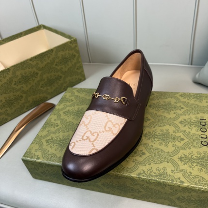 Gucci Dress Shoes For Men in 186680