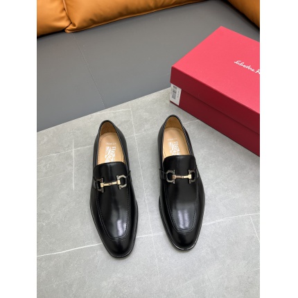 Ferragamo Dress Shoes For Men in 186723