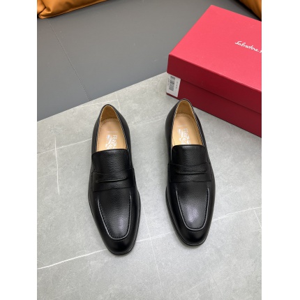 Ferragamo Dress Shoes For Men in 186727
