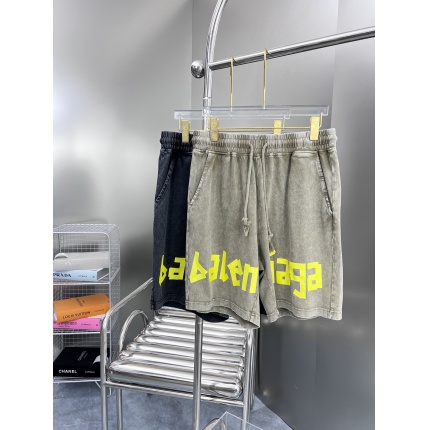 Balenciaga Pants in 186817