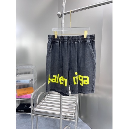 Balenciaga Pants in 186818