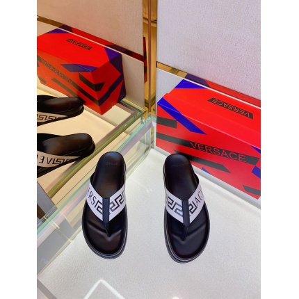 Versace Slippers For Men in 186933