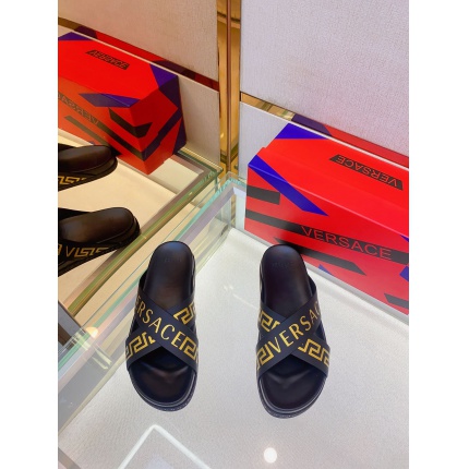 Versace Slippers For Men in 186940