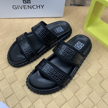 Givenchy Slippers For Men in 186974