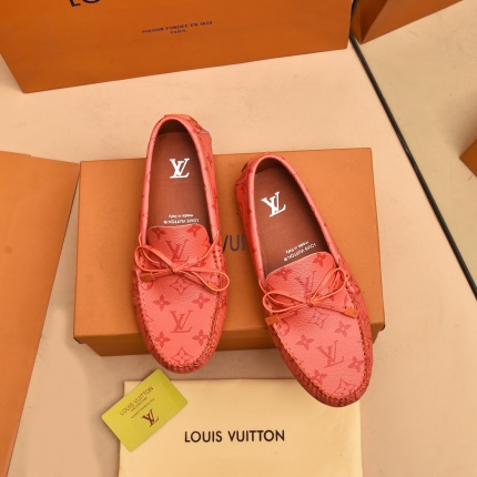 Louis Vuitton Leather Loafers For Men in 186993