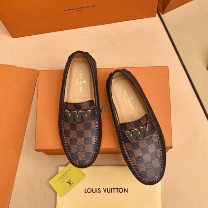 Louis Vuitton Leather Loafers For Men in 186994