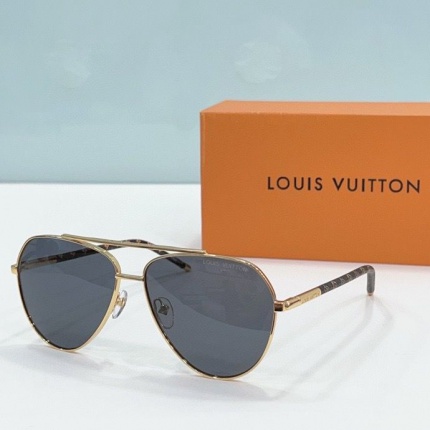 Louis Vuitton AAA Quality Sunglasses in 187094