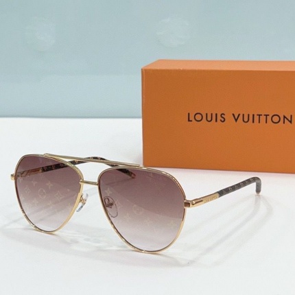 Louis Vuitton AAA Quality Sunglasses in 187105