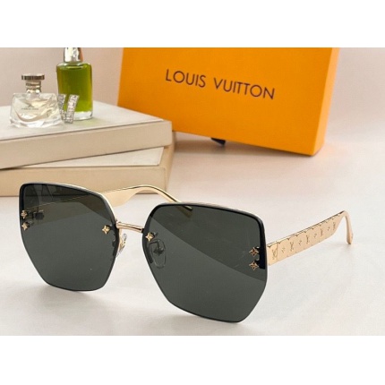 Louis Vuitton AAA Quality Sunglasses in 187110