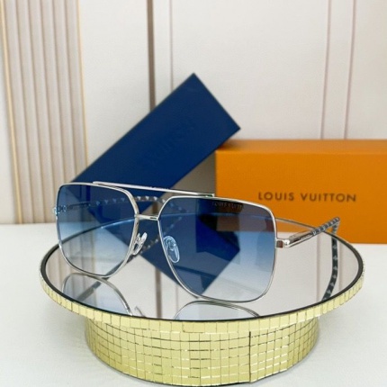 Louis Vuitton AAA Quality Sunglasses in 187121