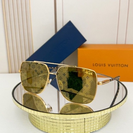 Louis Vuitton AAA Quality Sunglasses in 187126