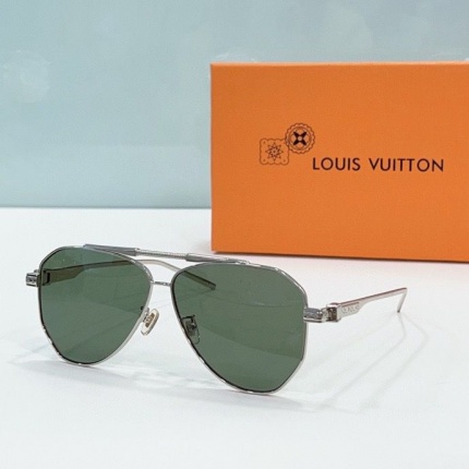 Louis Vuitton AAA Quality Sunglasses in 187136