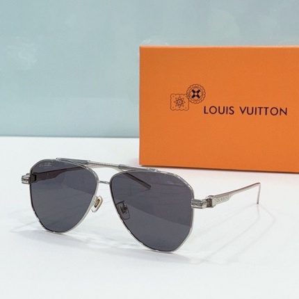 Louis Vuitton AAA Quality Sunglasses in 187137