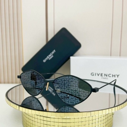 Givenchy AAA Quality Glasses in 187416