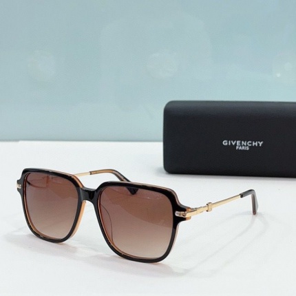 Givenchy AAA Quality Glasses in 187433