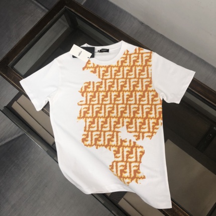 FENDI T-shirts for Men in 188125