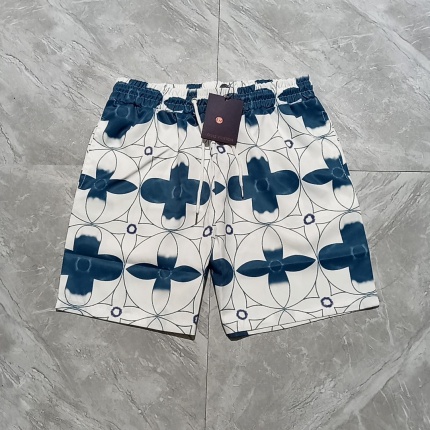 Louis Vuitton Short Pants For Men in 188263