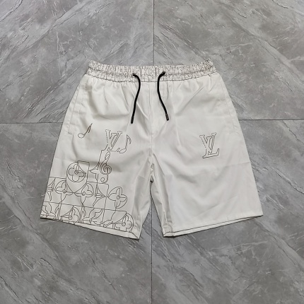 Louis Vuitton Short Pants For Men in 188268