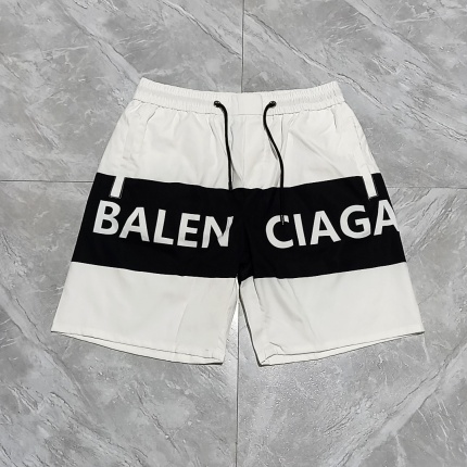 Givenchy Short pants for Men in 188279