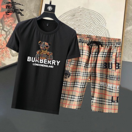 Burberry Tracksuits for Men in 189252