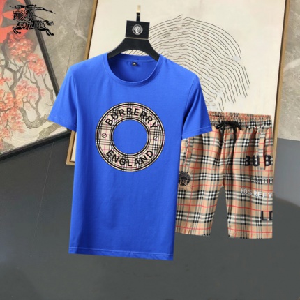 Burberry Tracksuits for Men in 189257