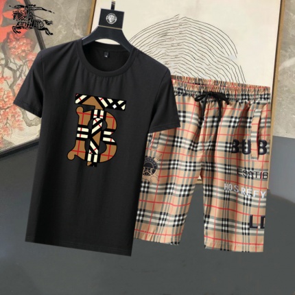 Burberry Tracksuits for Men in 189264