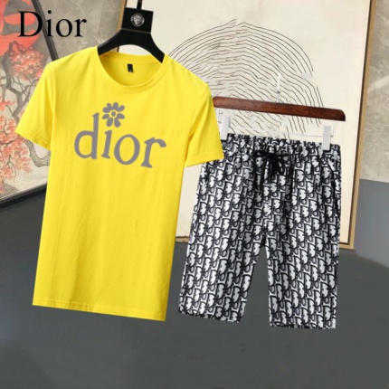 Dior Tracksuits for Men in 189271