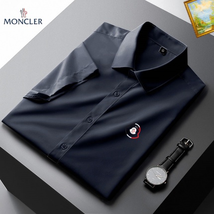 Moncle Short-Sleeved Shirts in 189402