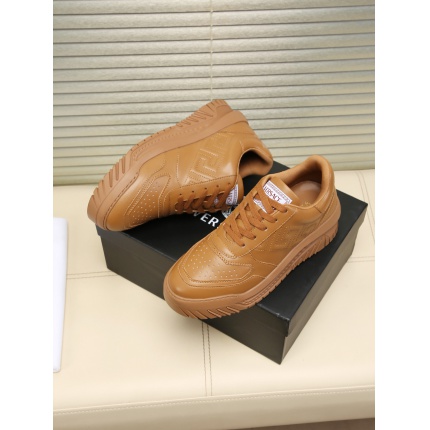 Versace Sneakers For Men in 189724