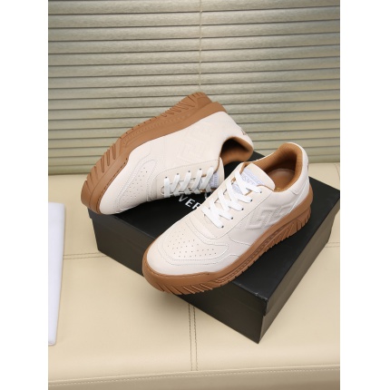 Versace Sneakers For Men in 189727