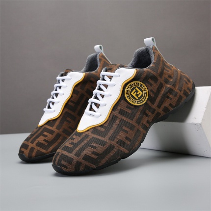 Fendi Sneakers For Men in 189733
