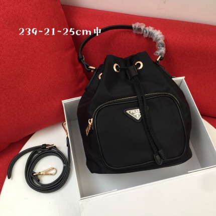 Proda High quality Handbags in 189851