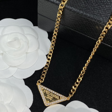 prada Necklace in 190104