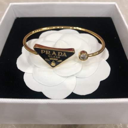 prada Bracelet in 190116