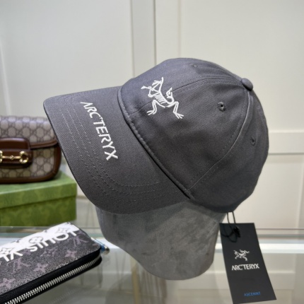 ARC`TERYX Caps in 190257