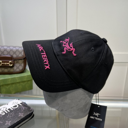 ARC`TERYX Caps in 190260