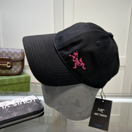 ARC`TERYX Caps in 190262
