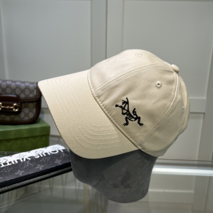 ARC`TERYX Caps in 190266