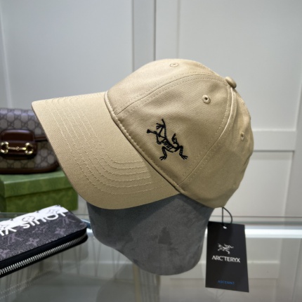 ARC`TERYX Caps in 190269