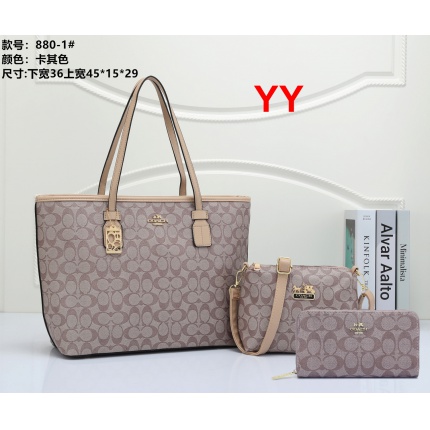 Coach Handbags in 190333