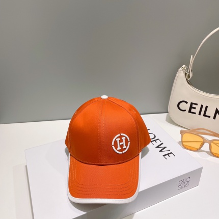 Hermes Hats in 190356