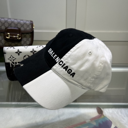 Balenciage Hats in 190401