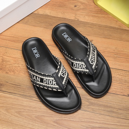 New Arrivals Dior Slippers For Men in 190536